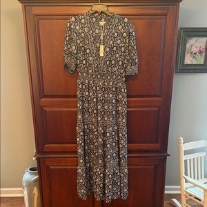 Max Studio short sleeve long dress.